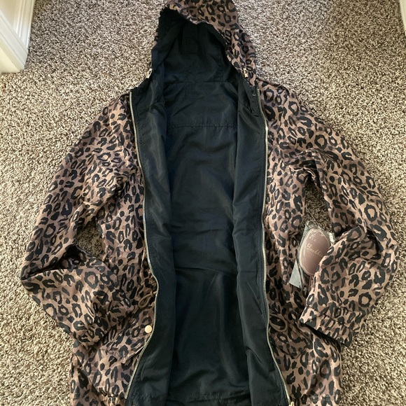 Reversible Leopard Jacket - Picture 5 of 5